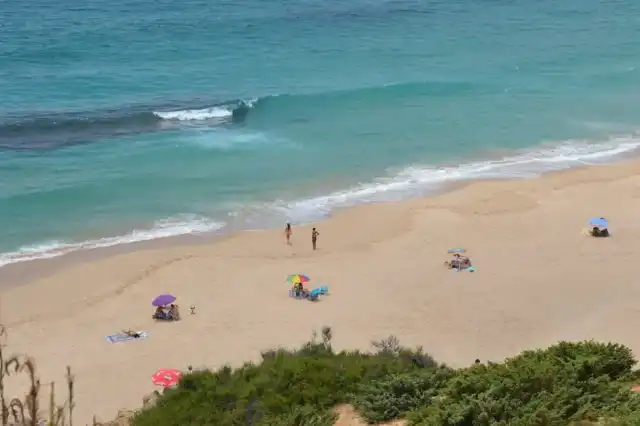 Versilia: le scogliere segrete che raccontano storie millenarie